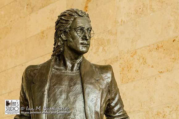 POTD# 11 June 2015: John Lennon statue at Liverpool Airport