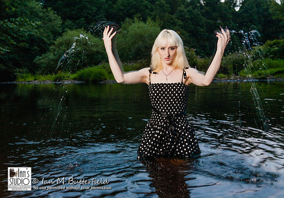 20120817A-E18452