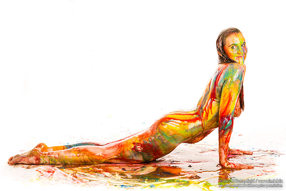 Je55 - a multicoloured paint/slme shoot