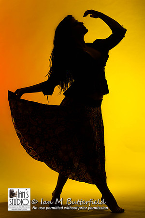 POTD# 24 April 2015: Gabi in Silhouette