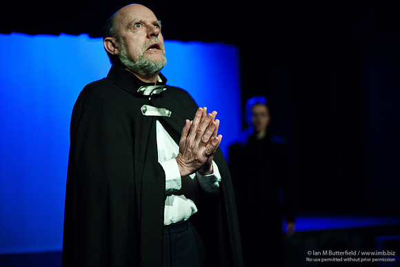 FD0317A-E03841 : Hamlet