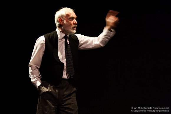 FD0317A-E03883 : Hamlet
