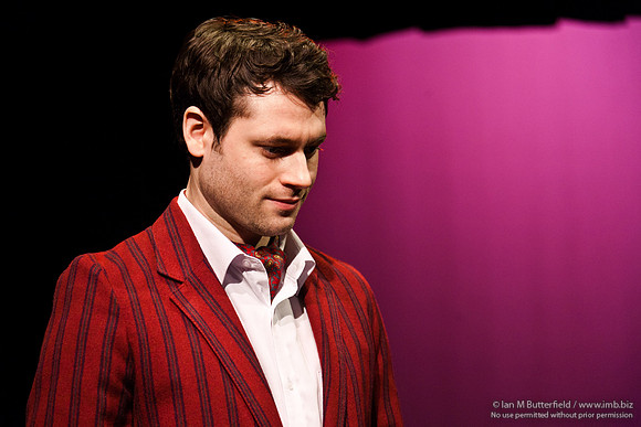 FD0317A-E03928 : Hamlet