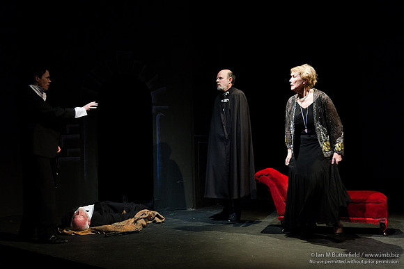 FD0317B-E04069 : Hamlet