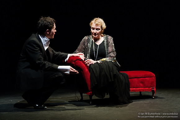 FD0317B-E04077 : Hamlet