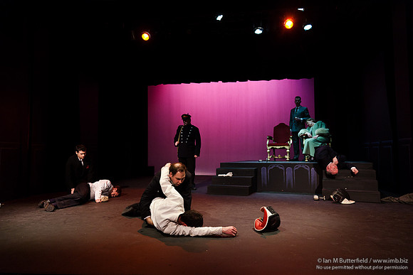 FD0317B-E04250 : Hamlet