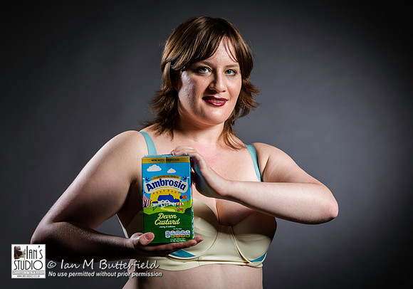 Ambrosia's first messy shoot