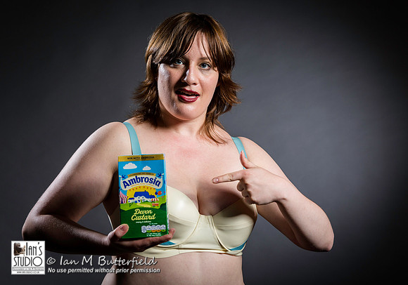 Ambrosia's first messy shoot