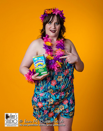 Ambrosia's first messy shoot