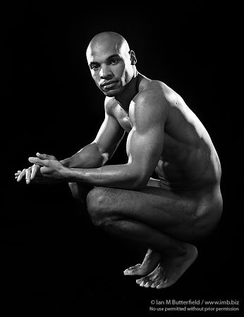 FB0929D-E07611 : Male nude