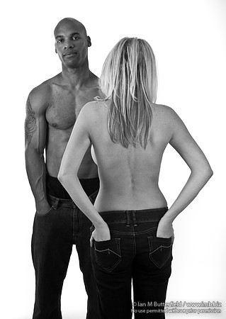 FB0929C-E07485 : Topless / shirtless couple