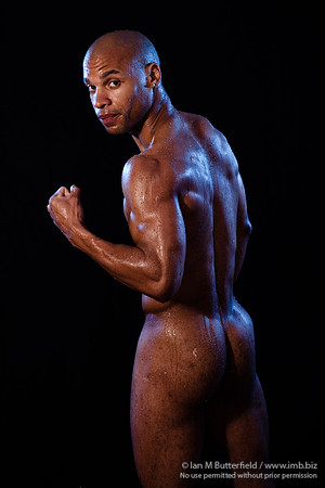 FB0929D-E07602 : Male nude