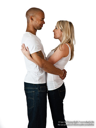 FB0929C-E07421 : The embrace
