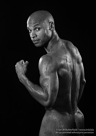 FB0929D-E07604 : Male nude