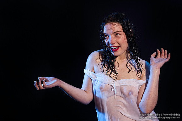 Wet-look glamour