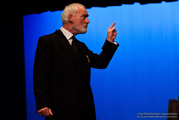 FD0317A-E03824 : Hamlet