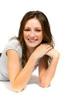 FA0308A-E02150 : Portrait of a woman with brown hair