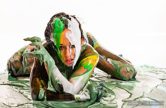 [FE0324A-E05390] Messy Art Nude Workshop