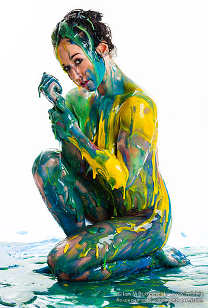 [FE0324A-E05386] Messy Art Nude Workshop