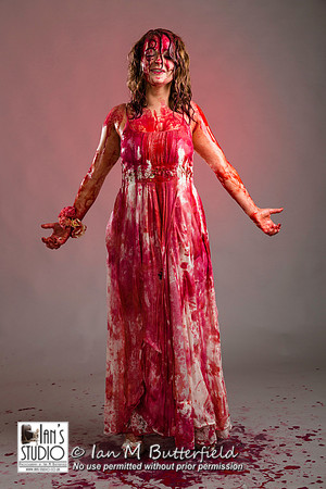 Model Maud as Carrie