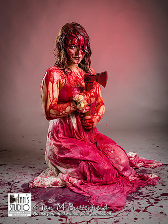Model Maud as Carrie