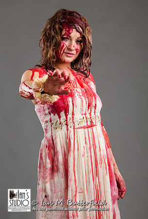 Model Maud as Carrie