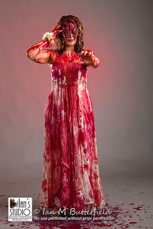 Model Maud as Carrie