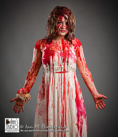 Model Maud as Carrie