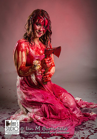 Model Maud as Carrie