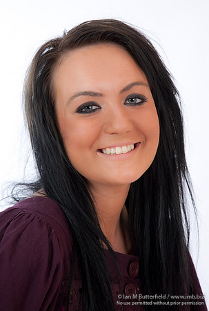 FB0814A-E04353 : Headshot
