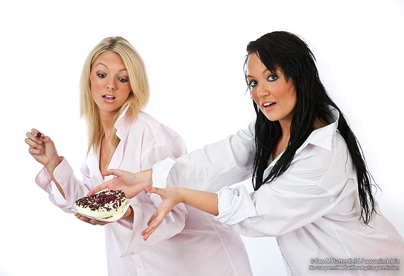 FB0814E-E04845 : Abbi & Danielle