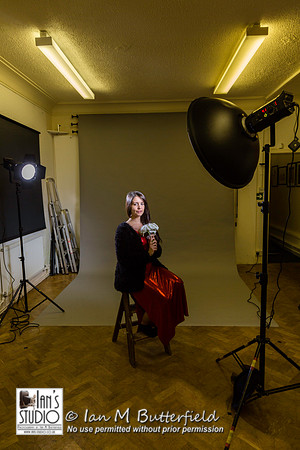 Model Ahsatan at Ian's Studio. Behind the scenes.
