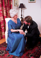 [EY1105A-E06555] Crown Matrimonial - Queen Mary and Bertie, the Duke of York