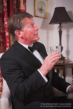 [EY1105A-E06591] Crown Matrimonial - Bertie, the Duke of York
