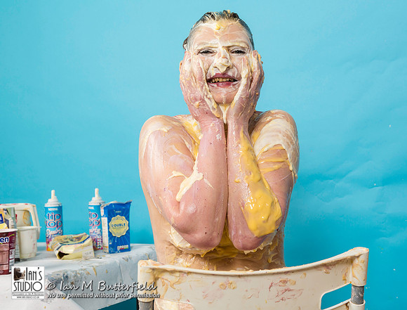 Messy shoot with model KVS