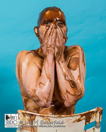 Messy shoot with model KVS