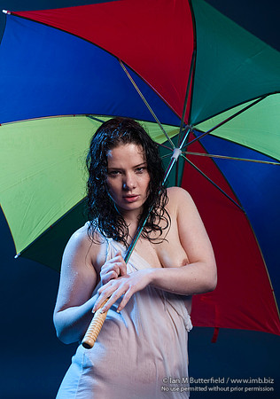 Wet-look glamour