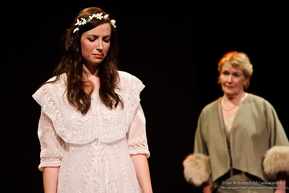 FD0317B-E04115 : Hamlet