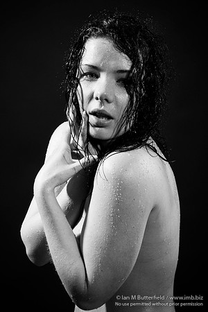 Wet-look glamour
