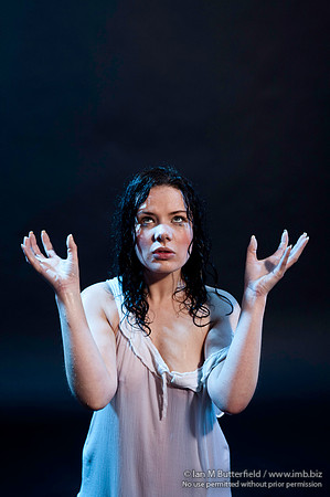 Wet-look glamour