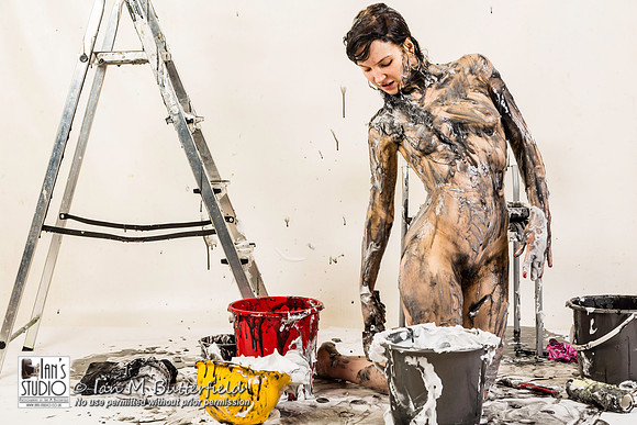 Rahel: Messy Decorator